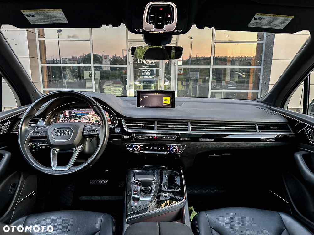 Audi Q7 - 7