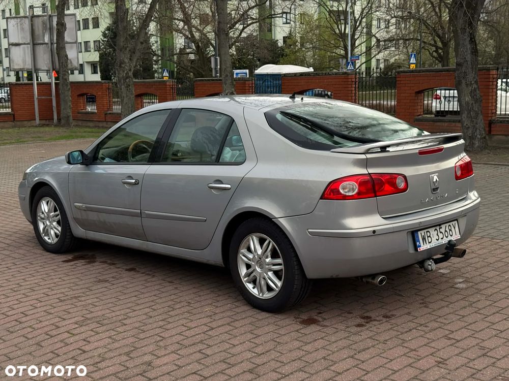 Renault Laguna 2.0T Initiale - 4