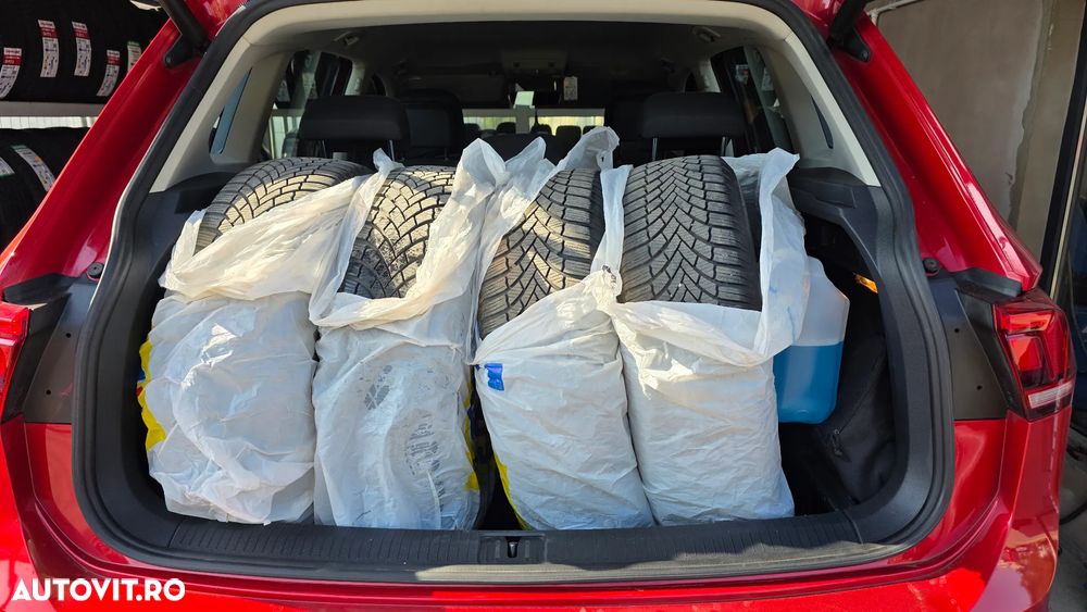 Volkswagen Tiguan 2.0 TDI SCR DSG IQ.DRIVE - 24