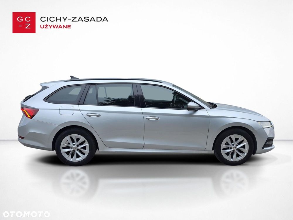 Skoda Octavia 2023 photo 4
