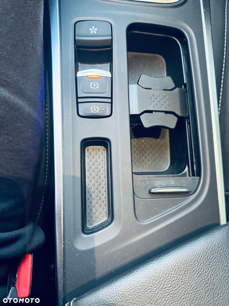 Renault Megane - 11
