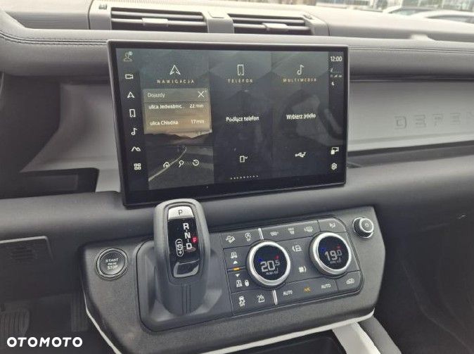 Land Rover Defender 2.0 D200 SE - 11