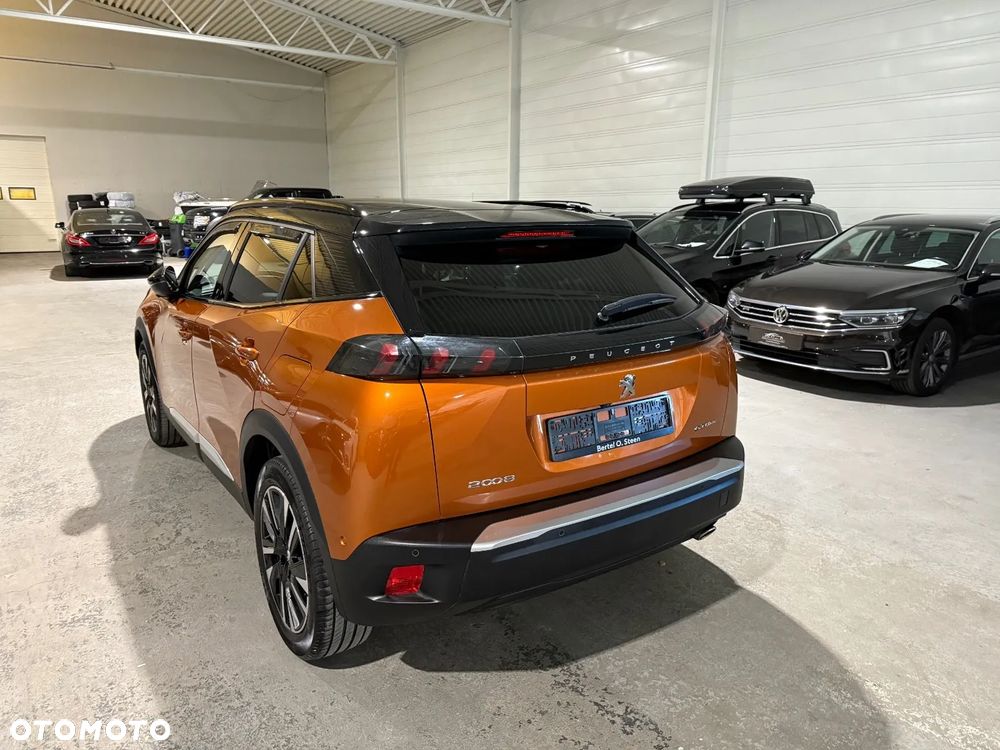 Peugeot 2008 BlueHDi 130 EAT8 GT - 6