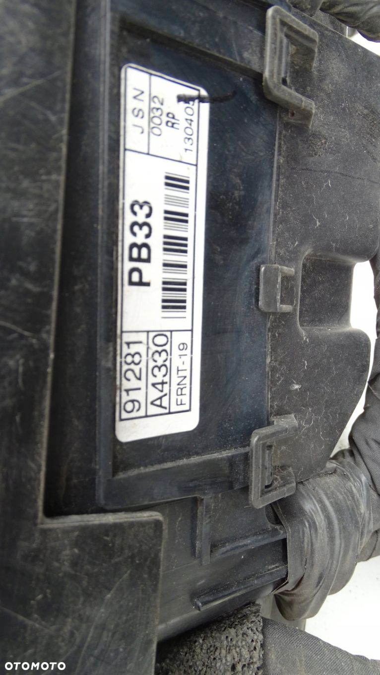 WIAZKA PUSZKA BEZPIECZNIKOW KIA CARENS IV 2013 1.7 - 2