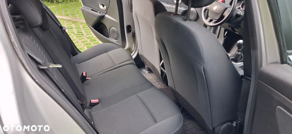 Renault Megane 1.6 16V Exception Euro5 - 9