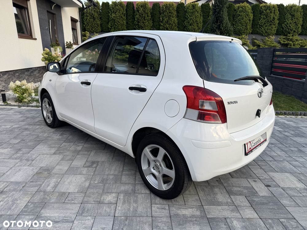 Toyota Yaris - 5