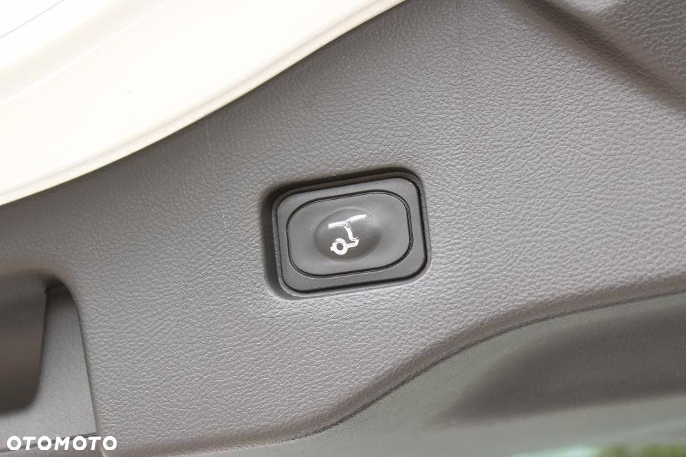 Ford Mondeo - 27