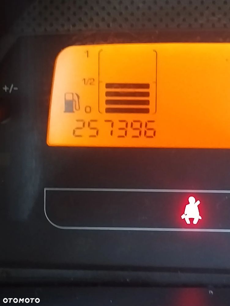 Citroën C3 Pluriel 1.4 - 15