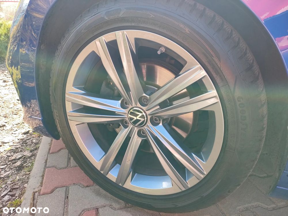 Volkswagen Arteon 2.0 TDI SCR R-Line DSG - 35