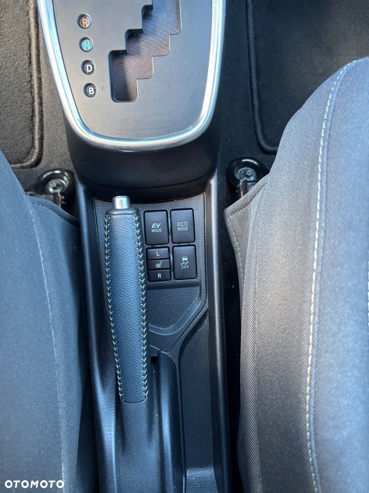 Toyota Yaris - 16