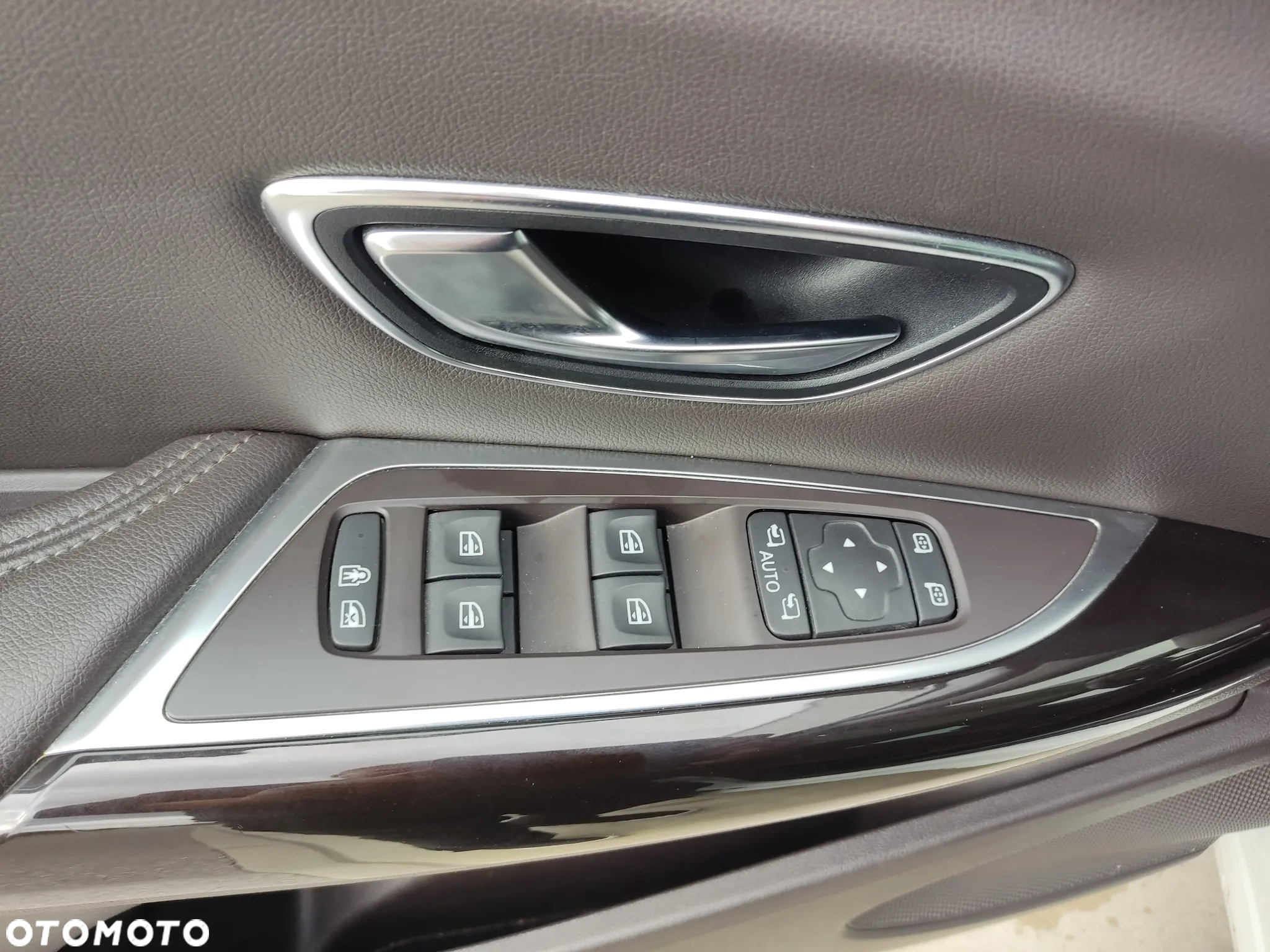 Renault Espace 1.6 dCi Energy Magnetic EDC 7os - 35