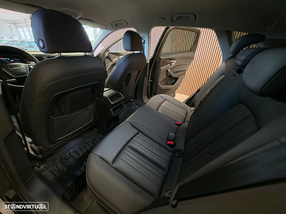 Audi e-tron 55 quattro - 33