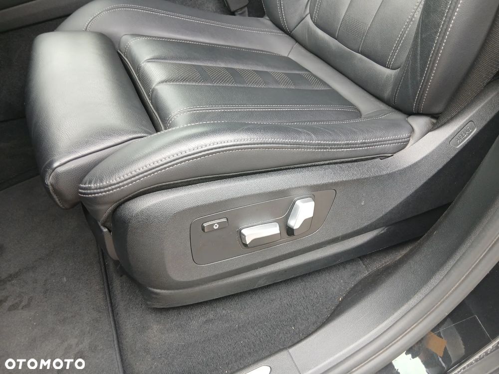 BMW X5 xDrive40d mHEV - 24