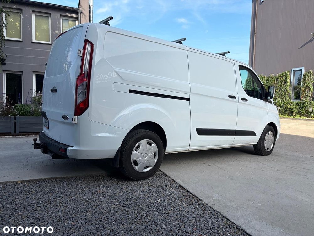 Ford Transit Custom 320 L2H1 Ambiente (bryg.) - 13