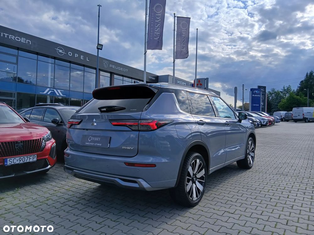Mitsubishi Outlander Instyle Plus - 3