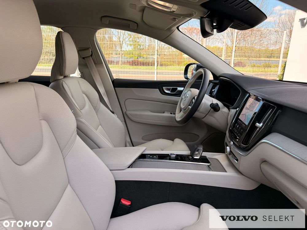 Volvo XC 60 - 24