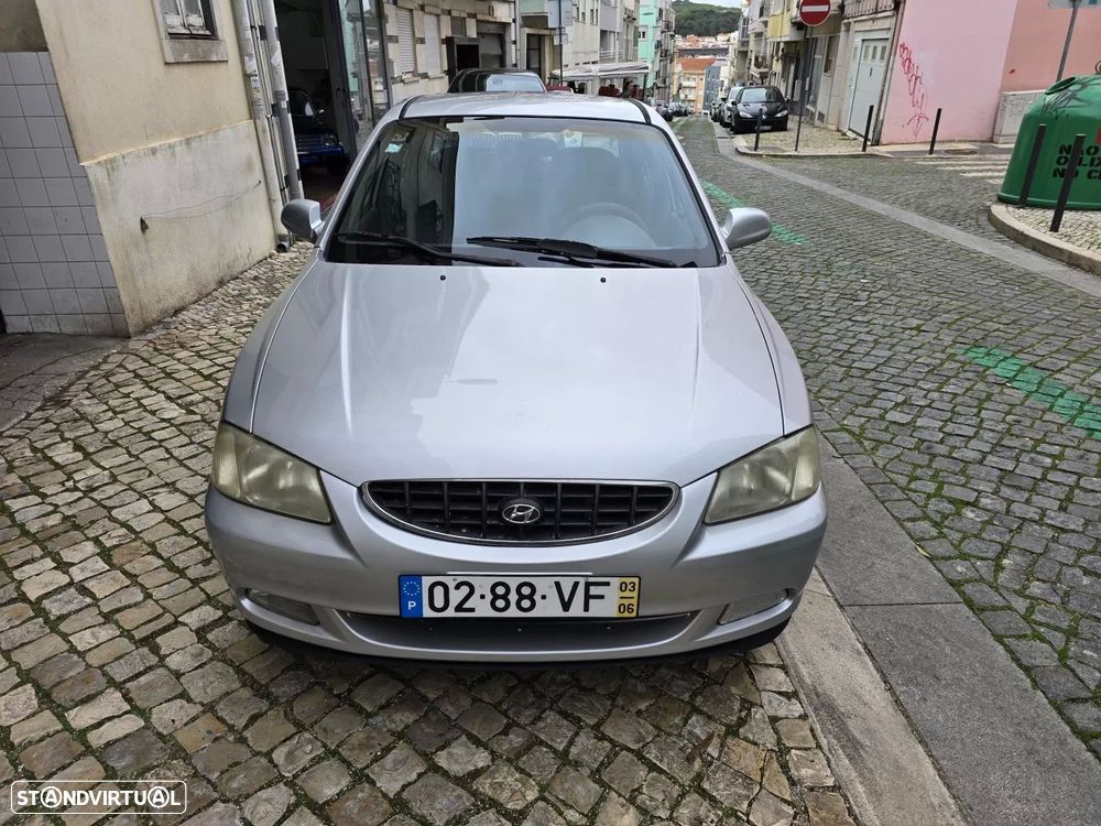 Hyundai Accent 1.3 Prestige - 2