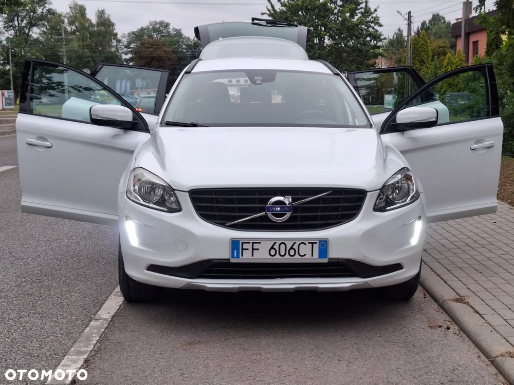 Volvo XC 60 D3 Drive-E R-Design Kinetic - 27