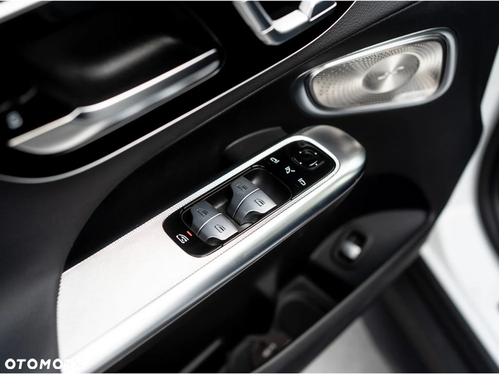 Mercedes-Benz GLC ver-300-4matic-9g--tronic-amg-line-plus - 20