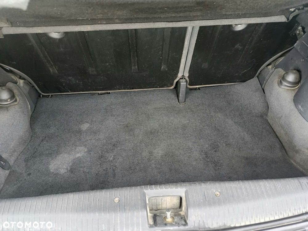 Opel Corsa - 3
