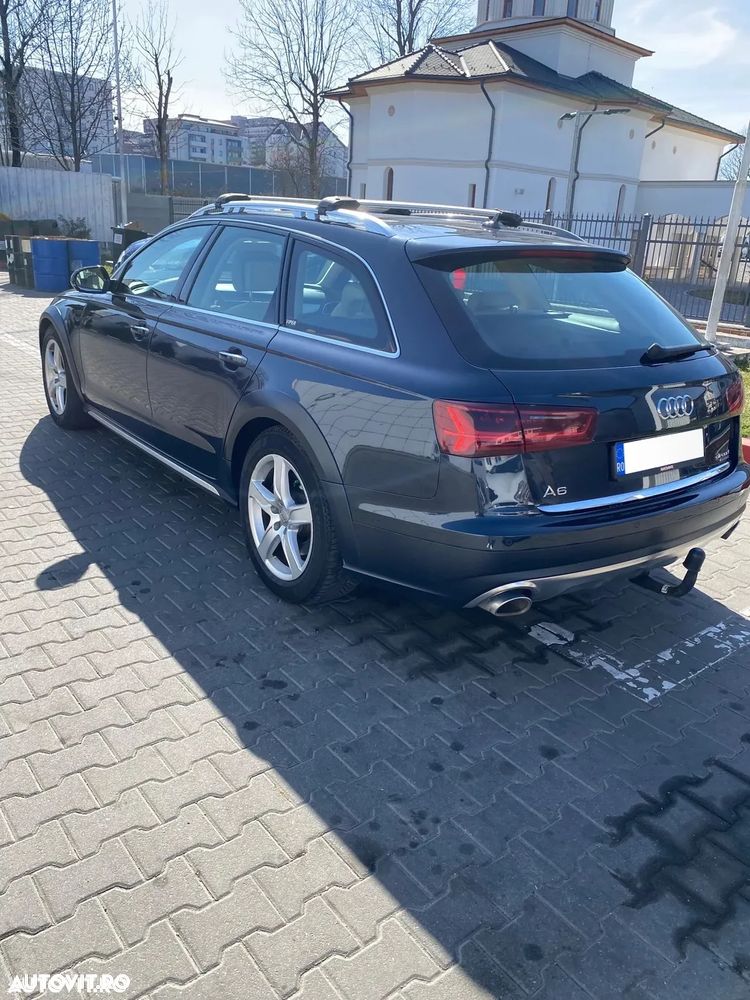 Audi A6 Allroad - 11