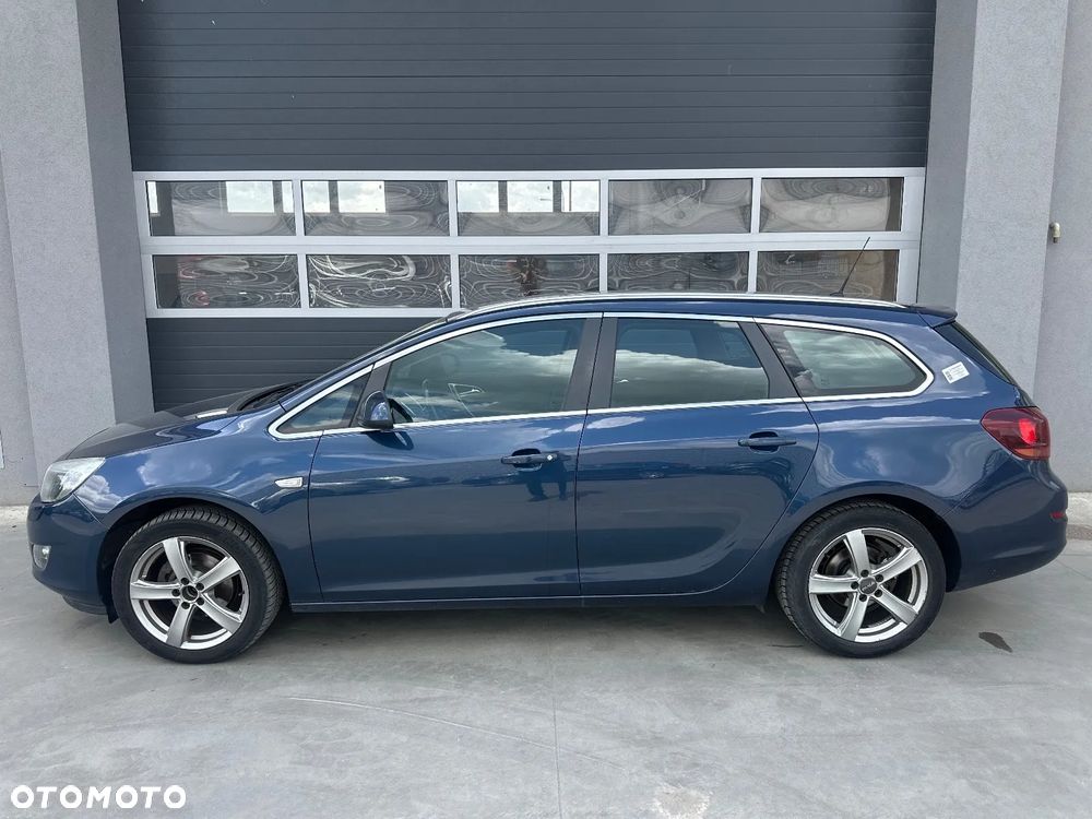 Opel Astra 1.4 Turbo Cosmo - 1