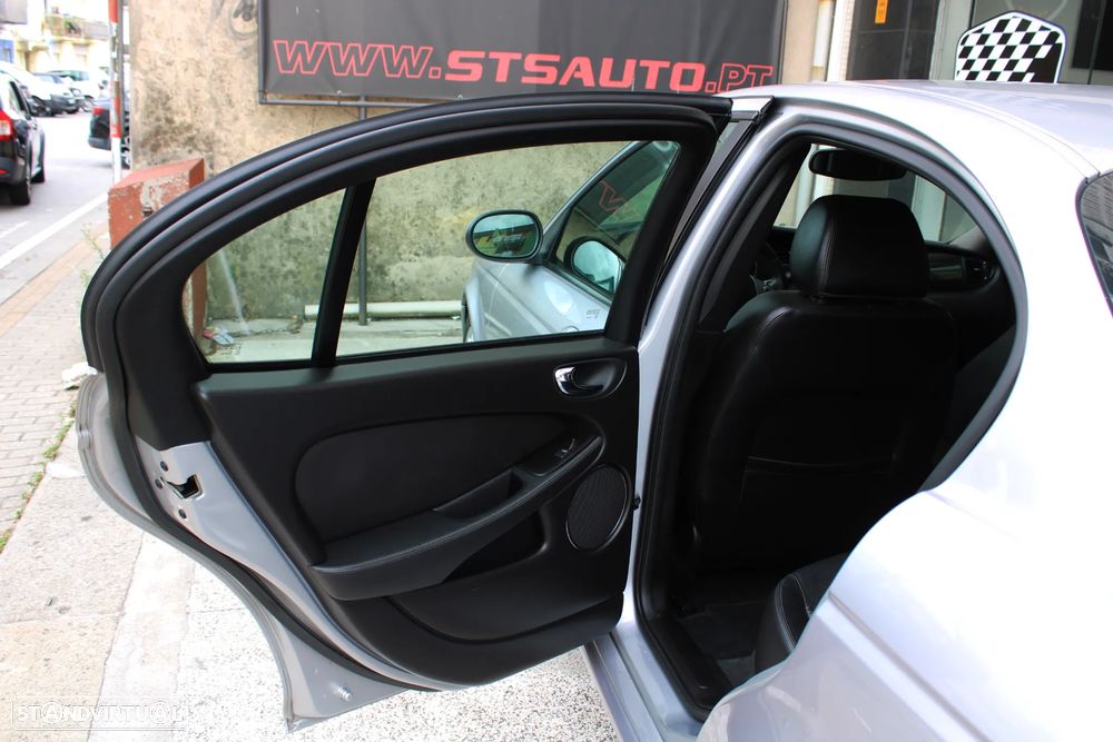 Jaguar X-Type 2.2 D Classic - 25
