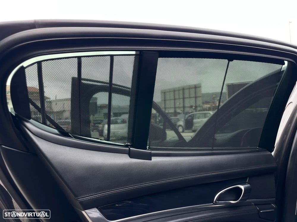 Porsche Panamera 4 S PDK - 36