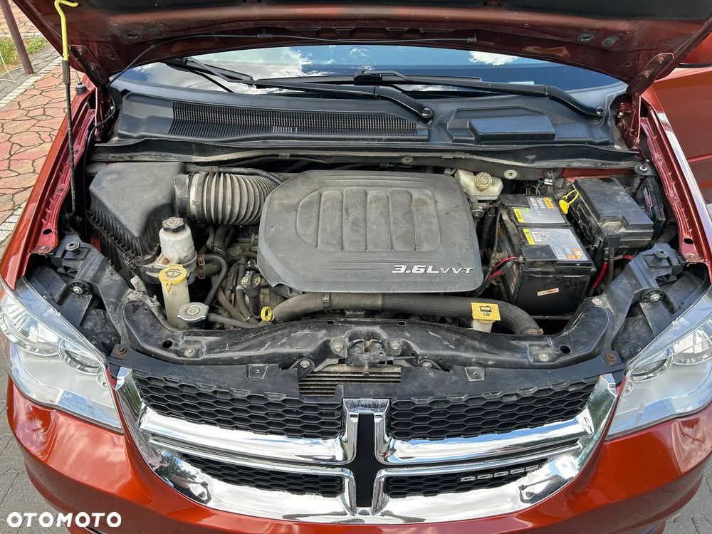 Dodge Grand Caravan - 16