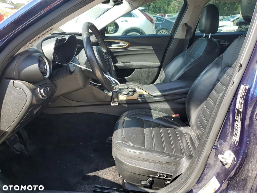 Alfa Romeo Giulia 2.0 Turbo Veloce - 7