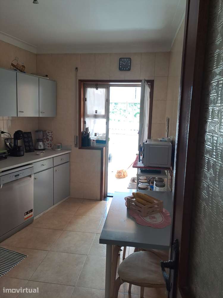 T 2 com garagem individual em Gondomar S Cosme - Grande imagem: 2/9