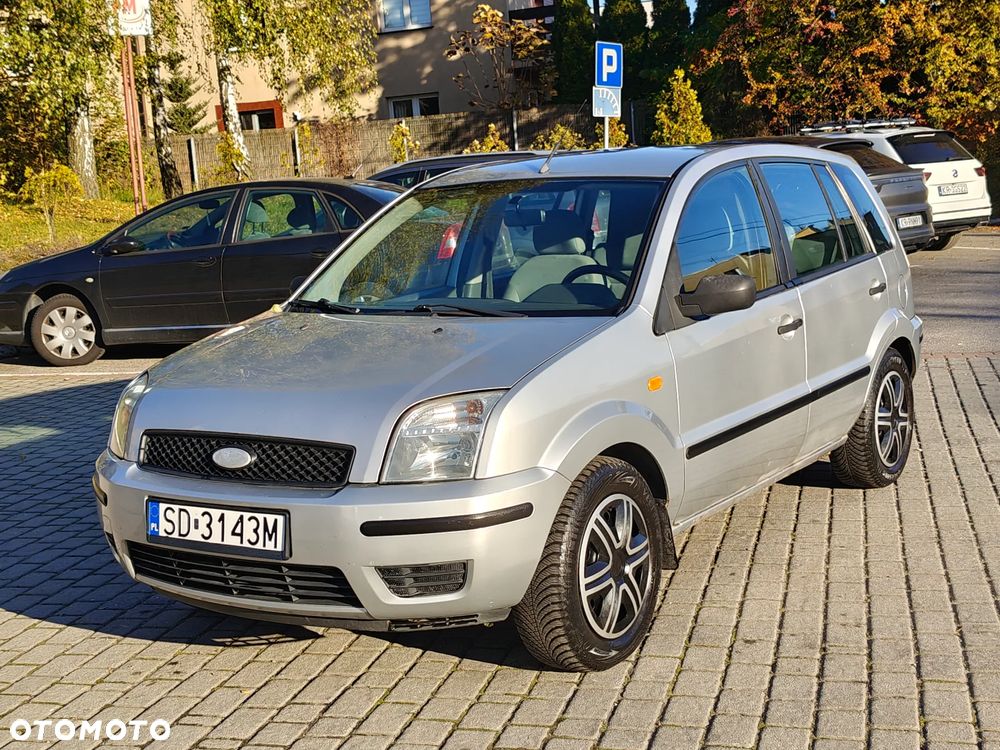 Ford Fusion 1.6 Ambiente - 16