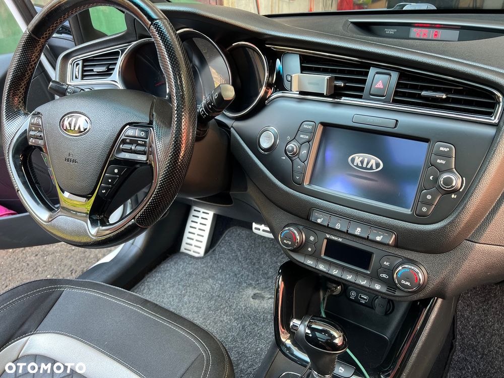 Kia Ceed 1.6 CRDi GT Line DCT - 12