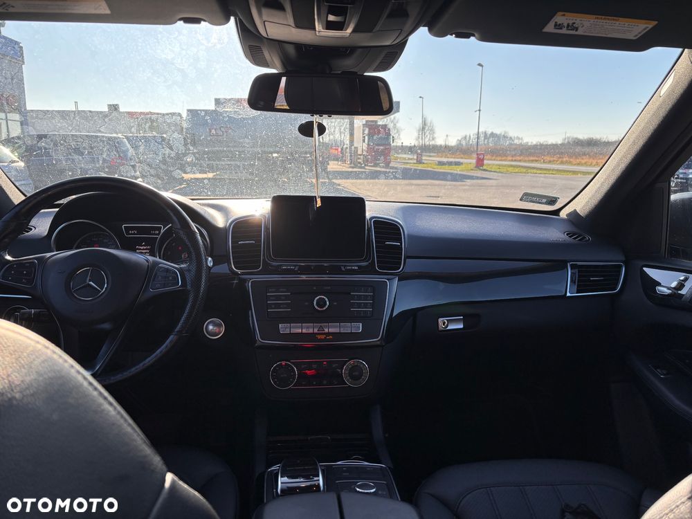 Mercedes-Benz GLE - 9