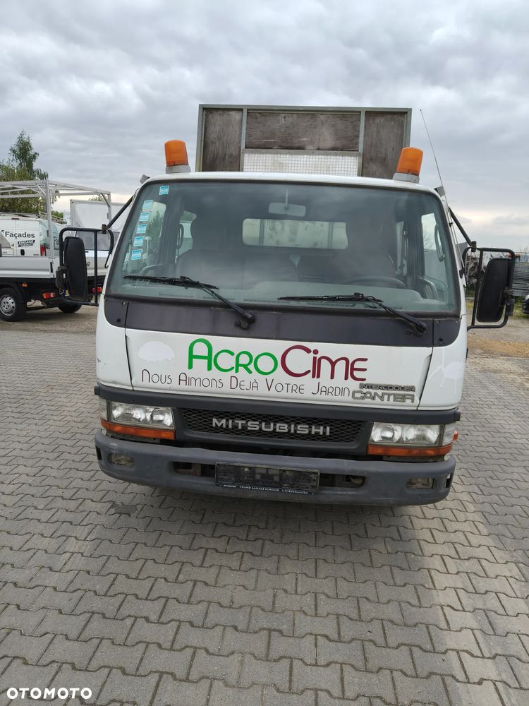 Mitsubishi CANTER - 1