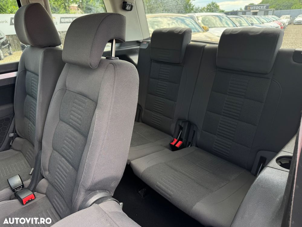 Volkswagen Touran 1.4 TSI STYLE - 14
