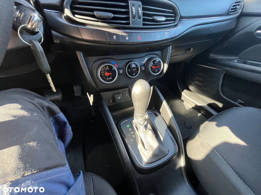 Fiat Tipo 1.6 MultiJet DCT Business Line - 19