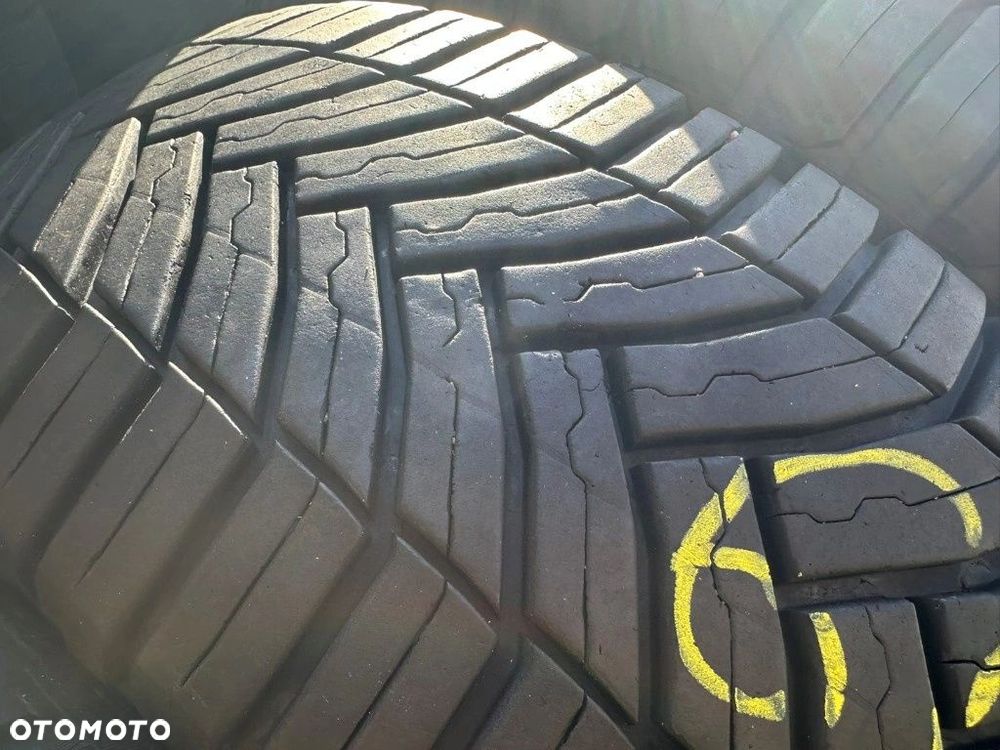 235/60/17C Michelin CrossClimate_8mm_4szt_(644) - 6
