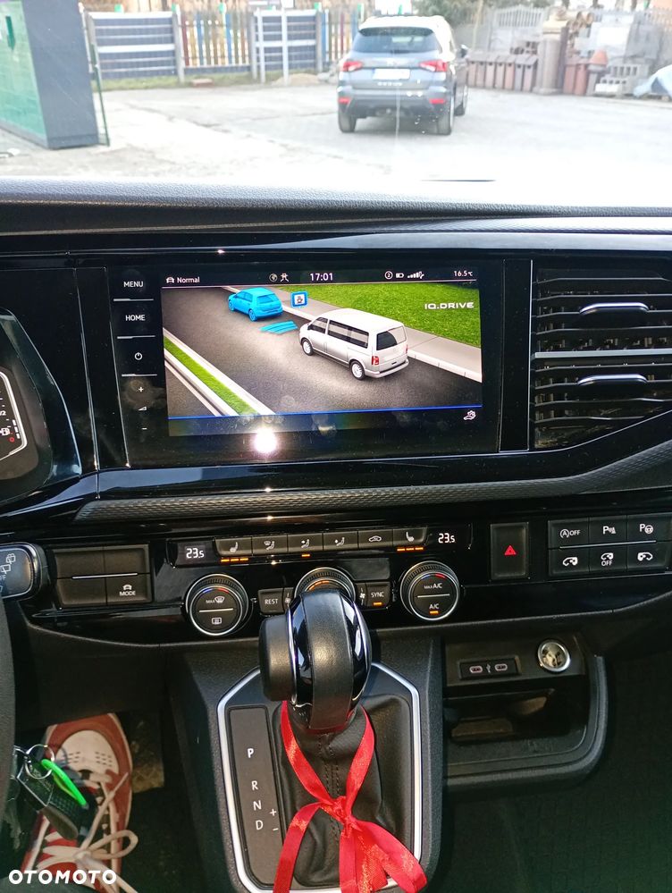 Volkswagen Multivan - 20