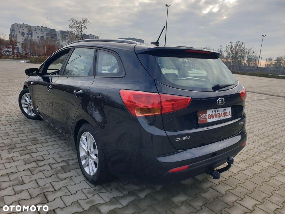 Kia Ceed 1.6 GDI Platinum Edition - 4