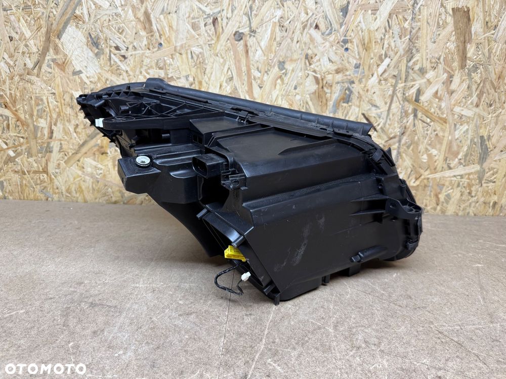 LAMPA LEWA FULL LED ILS MERCEDES BENZ C KLASA W205 A205 - 11