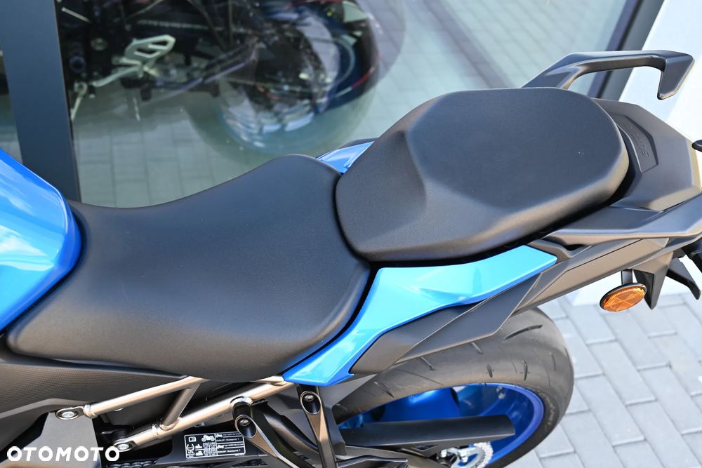 Suzuki GSX 1000 - 14