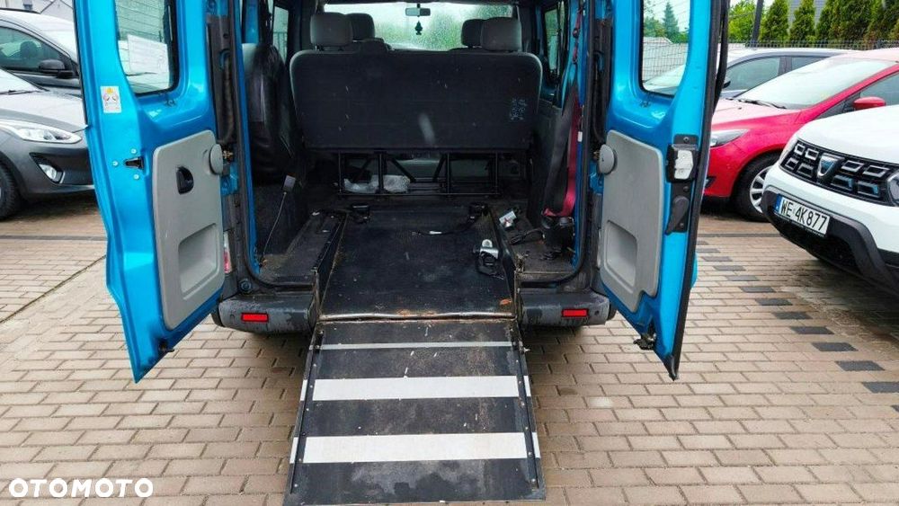 Renault Trafic - 14