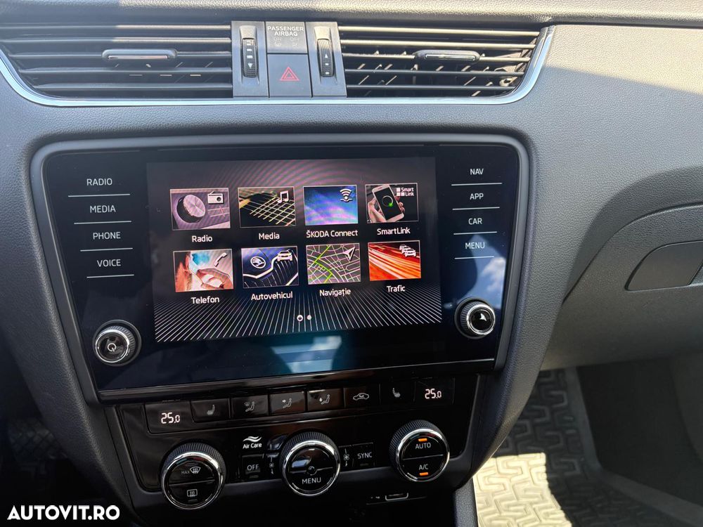 Skoda Octavia 2.0 TDI DSG Ambition - 19
