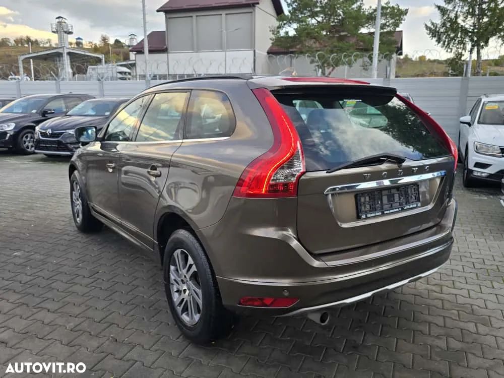 Volvo XC 60 D3 Momentum - 3