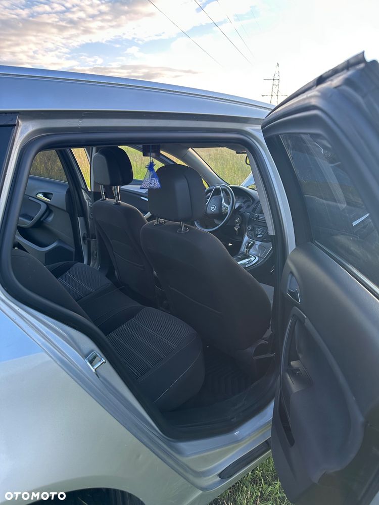 Opel Insignia 2.0 CDTI - 9
