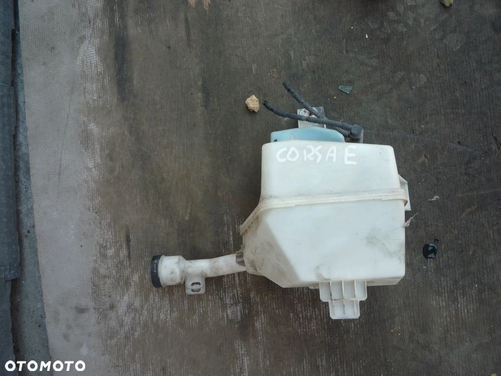 OPEL CORSA E ZBIORNICZEK SPRYSKIWACZY - 2