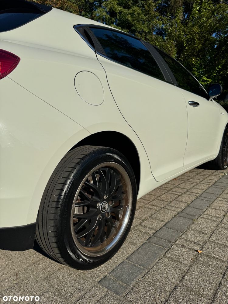 Alfa Romeo Giulietta 1.4 TB Distinctive - 24