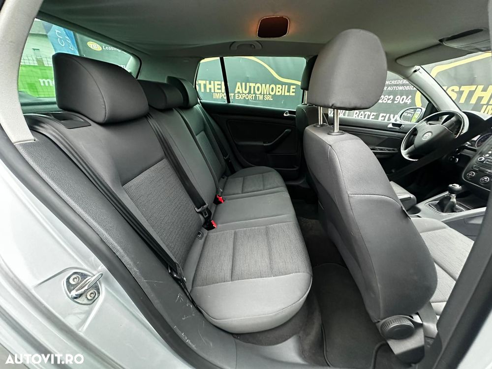 Volkswagen Golf 1.6 - 6