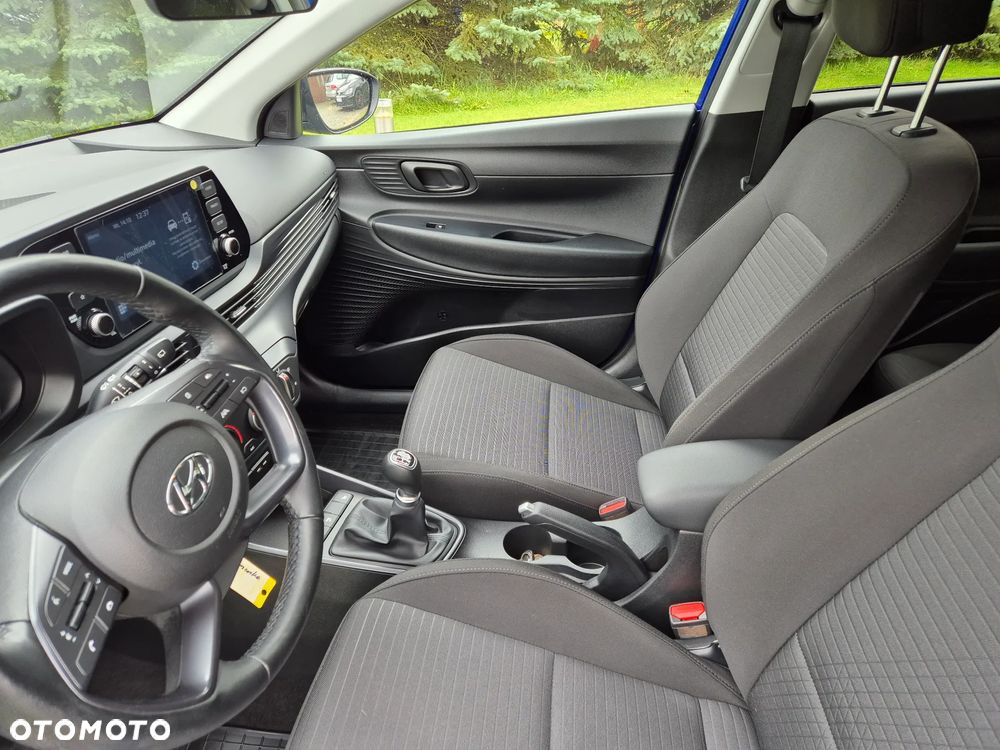 Hyundai i20 blue 1.2 Pure - 14